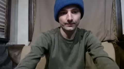 Snapshot of feelingverynaughty chatting on January 5, 2025, 9:36 pm ask me online show from January 5, 2025, 9:36 pm