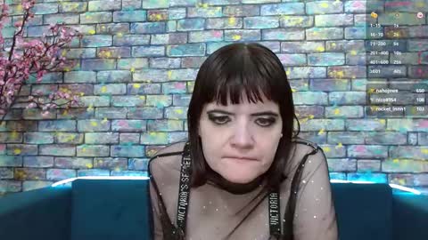 Snapshot of feelsgoodwoman chatting on January 19, 2025, 3:18 am Laura online show from January 19, 2025, 3:18 am