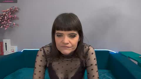Snapshot of feelsgoodwoman chatting on September 14, 2025, 1:49 am Laura online show from September 14, 2025, 1:49 am
