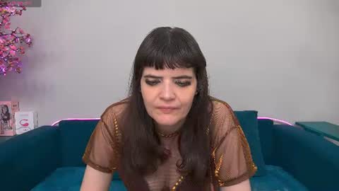 Laura online show from July 15, 2026, 9:53 pm