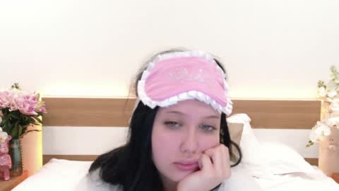 Felicia Herceg online show from October 22, 2025, 9:20 am