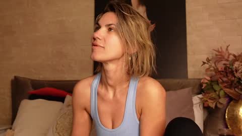 FeliciaKrige online show from April 2, 2026, 8:28 pm