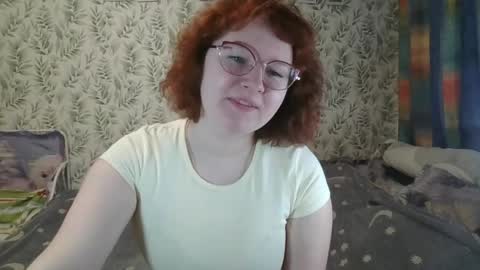 felicity_play online show from April 15, 2026, 6:20 am