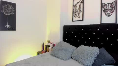 felina online show from June 29, 2026, 5:46 pm