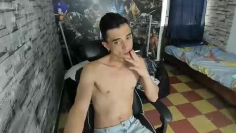 felipe colinss online show from March 15, 2026, 12:55 pm