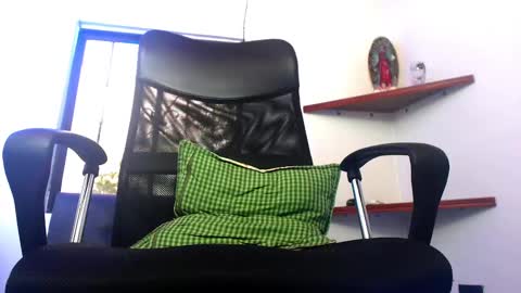 felipe online show from February 25, 2025, 12:03 pm