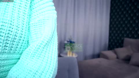 Snapshot of felissiany chatting on February 8, 2026, 4:27 am Hello im Nova online show from February 8, 2026, 4:27 am