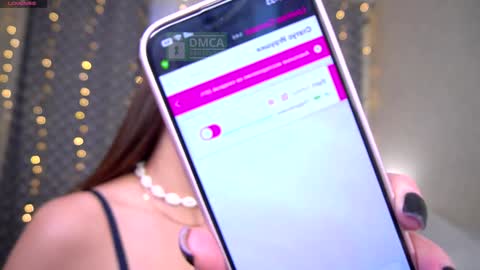 Snapshot of felissiany chatting on February 26, 2026, 4:33 am Hello im Nova online show from February 26, 2026, 4:33 am