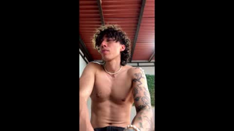 Felix  online show from December 3, 2025, 9:02 pm