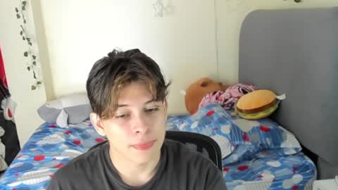 Snapshot of felix_leex chatting on October 23, 2025, 7:12 pm Felix leex online show from October 23, 2025, 7:12 pm