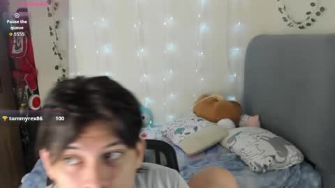 Snapshot of felix_leex chatting on January 31, 2026, 9:02 pm Felix leex online show from January 31, 2026, 9:02 pm