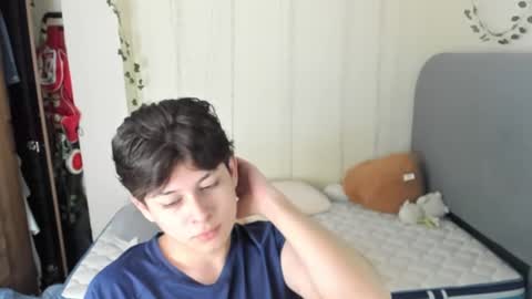 Snapshot of felix_leex chatting on February 22, 2026, 7:12 pm Felix leex online show from February 22, 2026, 7:12 pm