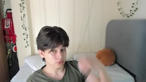 Snapshot of felix_leex chatting on February 27, 2026, 7:25 pm Felix leex online show from February 27, 2026, 7:25 pm