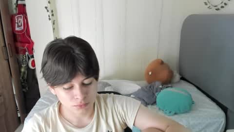 Snapshot of felix_leex chatting on March 4, 2026, 7:20 pm Felix leex online show from March 4, 2026, 7:20 pm