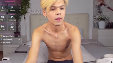 Snapshot of felix_rey chatting on February 25, 2025, 10:29 pm Felix online show from February 25, 2025, 10:29 pm