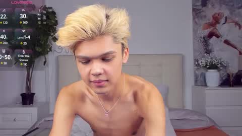 Snapshot of felix_rey chatting on March 2, 2025, 10:38 pm Felix online show from March 2, 2025, 10:38 pm