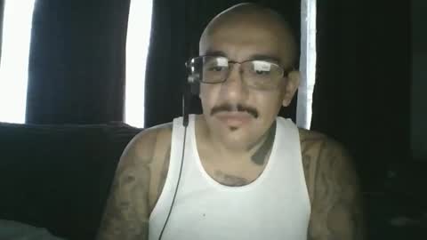 Snapshot of felixrlarios25 chatting on May 3, 2026, 4:24 pm felixrlarios25 online show from May 3, 2026, 4:24 pm