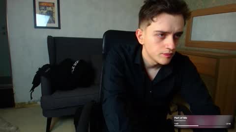 Snapshot of felixstark chatting on December 17, 2025, 5:24 am FelixStark online show from December 17, 2025, 5:24 am