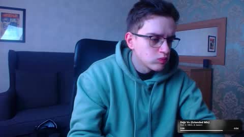 Snapshot of felixstark chatting on February 4, 2026, 6:52 am FelixStark online show from February 4, 2026, 6:52 am