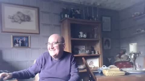 Snapshot of fellainsp8 chatting on January 21, 2025, 12:18 pm Adam online show from January 21, 2025, 12:18 pm