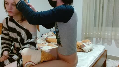 femboyflowers online show from December 5, 2024, 3:37 am