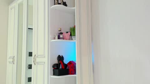 Snapshot of femdomheels chatting on February 25, 2025, 4:42 pm femdomheels online show from February 25, 2025, 4:42 pm