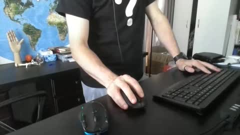 Snapshot of femdomsubby chatting on December 18, 2024, 4:53 am femdomsubby online show from December 18, 2024, 4:53 am