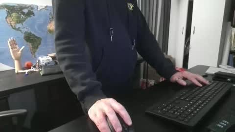 Snapshot of femdomsubby chatting on December 18, 2024, 10:40 am femdomsubby online show from December 18, 2024, 10:40 am