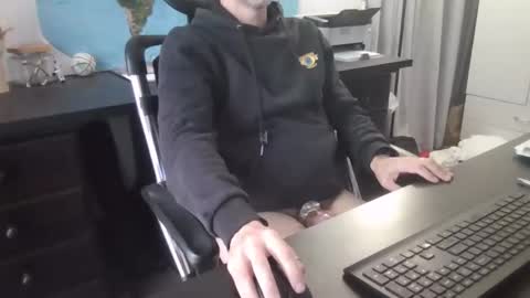 Snapshot of femdomsubby chatting on October 22, 2025, 4:24 am femdomsubby online show from October 22, 2025, 4:24 am