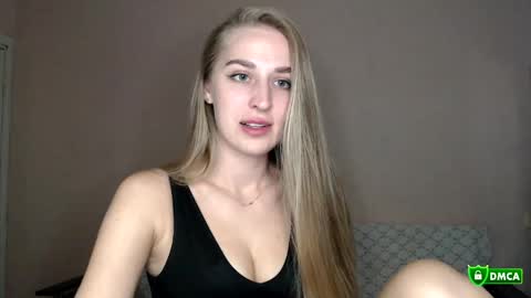 Femke online show from May 19, 2026, 7:53 pm