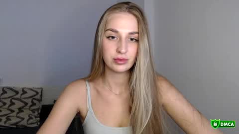 Femke online show from May 25, 2026, 7:09 pm