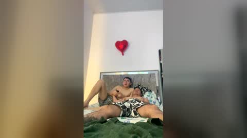 Snapshot of femsex122_ chatting on February 15, 2026, 5:59 am Nico online show from February 15, 2026, 5:59 am