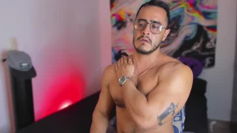 Snapshot of fenrir_flirt chatting on January 24, 2025, 3:43 am Fenrir Flirt online show from January 24, 2025, 3:43 am