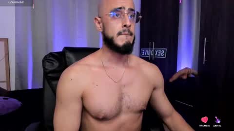 Snapshot of fenrir_flirt chatting on September 25, 2025, 6:06 am Fenrir Flirt online show from September 25, 2025, 6:06 am