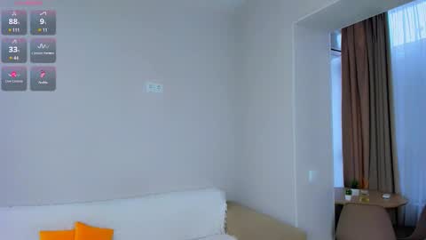 Snapshot of feral__berry__ chatting on November 21, 2025, 8:46 am Regi online show from November 21, 2025, 8:46 am