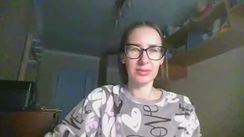 Snapshot of feraliss chatting on November 30, 2025, 9:46 am feraliss online show from November 30, 2025, 9:46 am