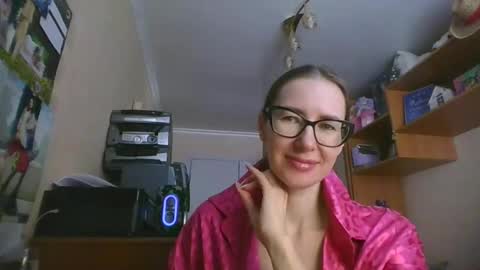 Snapshot of feraliss chatting on January 16, 2026, 9:46 am feraliss online show from January 16, 2026, 9:46 am