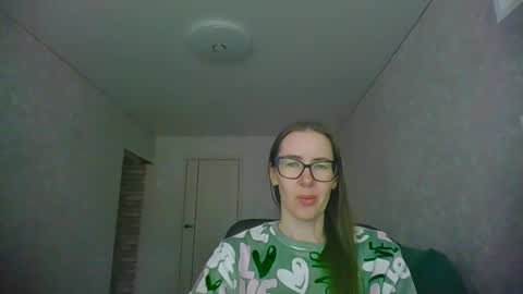 Snapshot of feraliss chatting on June 1, 2026, 11:34 am feraliss online show from June 1, 2026, 11:34 am