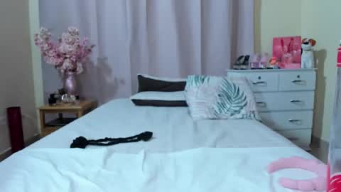 fernanda_151 online show from February 3, 2026, 1:37 am