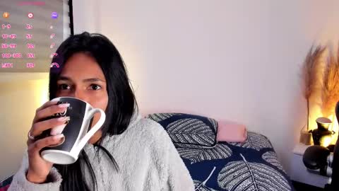 fernanda_liie_ online show from March 25, 2026, 12:33 pm