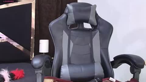 Snapshot of fernandabrown_ chatting on December 17, 2025, 7:03 am Fernandabrown s online show from December 17, 2025, 7:03 am