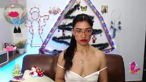 FernandaEloisa online show from December 29, 2024, 3:57 pm