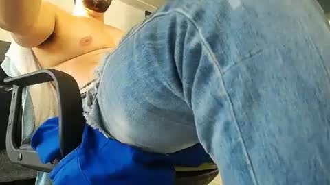 Snapshot of fernandoquindiano chatting on September 22, 2025, 10:23 pm Samuel online show from September 22, 2025, 10:23 pm