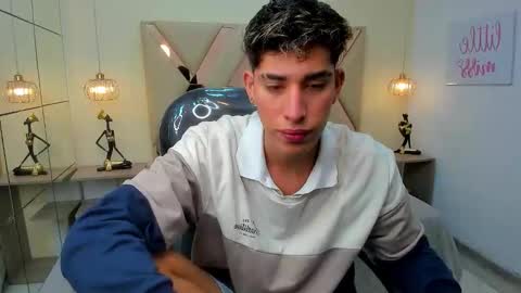 Snapshot of ferphoenix_ chatting on February 5, 2026, 3:33 am FER PHOENIX online show from February 5, 2026, 3:33 am