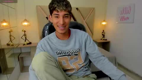 Snapshot of ferphoenix_ chatting on March 5, 2026, 3:24 am FER PHOENIX online show from March 5, 2026, 3:24 am