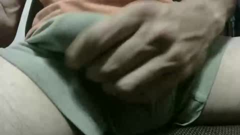 fescarf1991 online show from October 25, 2025, 3:47 am