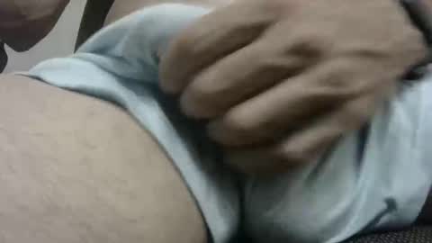 fescarf1991 online show from December 3, 2025, 2:41 am