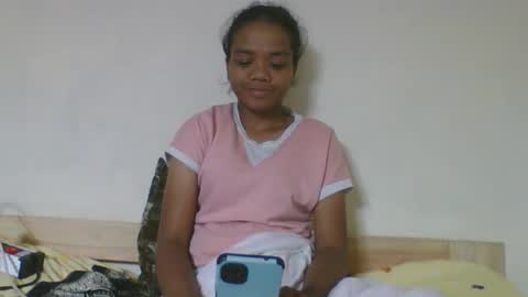 fetranialdy online show from May 10, 2026, 4:23 pm