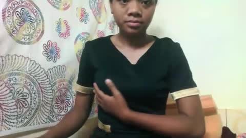 fetranialdy online show from May 15, 2026, 7:04 am