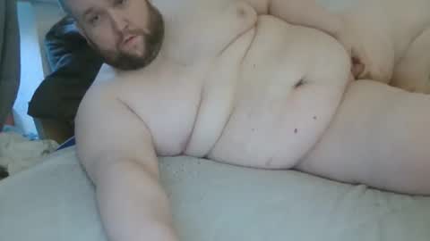 Snapshot of fettebifotze28h chatting on December 20, 2025, 10:22 am Cow Sow online show from December 20, 2025, 10:22 am